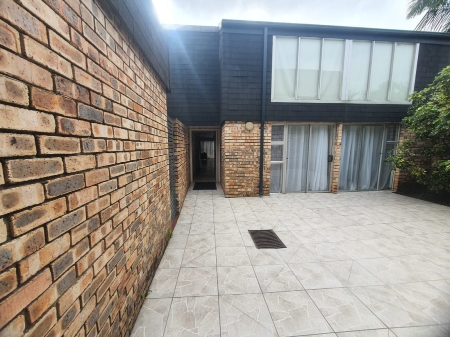 To Let 3 Bedroom Property for Rent in Vincent Eastern Cape